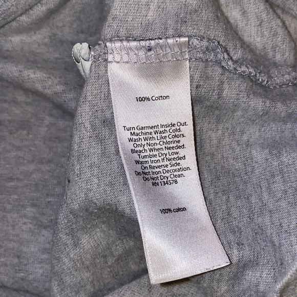 Vineyard Vines t shirt grey logo shirt sleeve - Picture 5 of 5